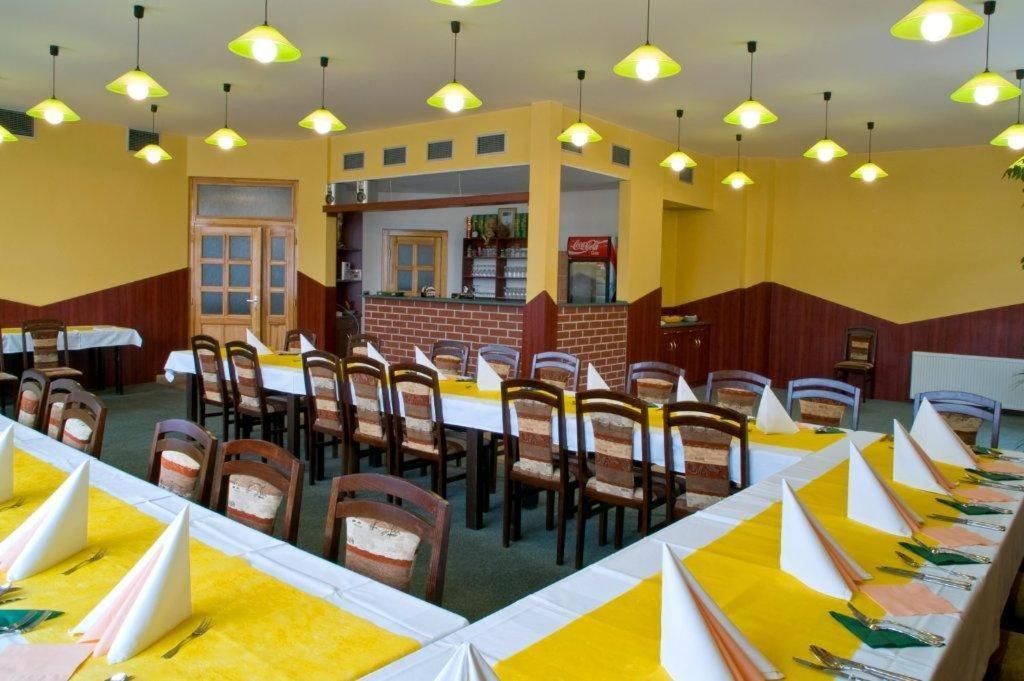 Pension U Svateho Jana Hradec Králové Exterior foto